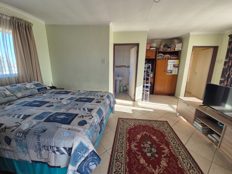 5 Bedroom Property for Sale in Motherwell Eastern Cape